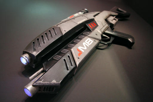 Mass Effect 2 - Точная копия оружия M8 Avenger Assault Rifle